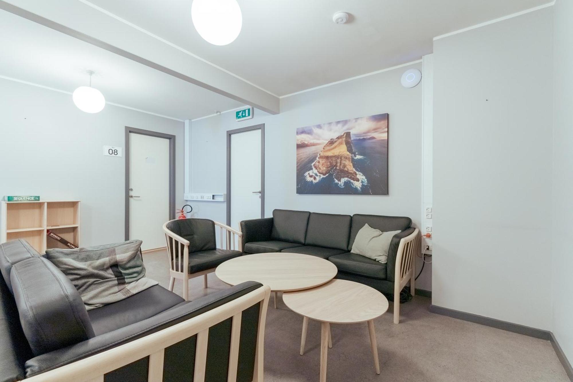 Torsgota Guesthouse - In The Heart Of Torshavn Exterior photo